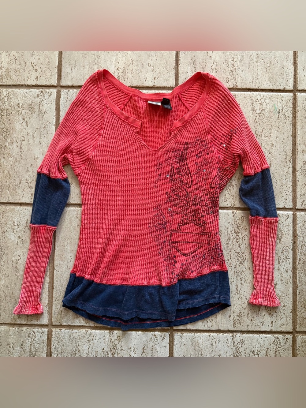 Harley Davidson Women's Size L Waffle Knit Long Sleeve Pullover Red Blue Thermal